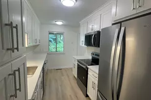 277 Heritage Vlg, Southbury, CT 06488 - Photo 5