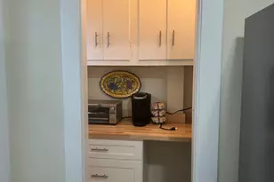 1946 Chapel St, New Haven, CT 06515 - Photo 7