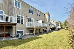 165 Bradford Walk, New Britain, CT 06053 - Photo 35