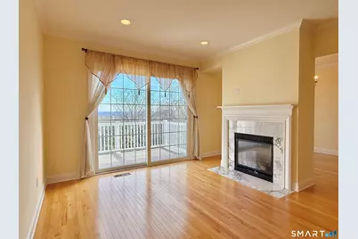 165 Bradford Walk #165, New Britain, CT 06053 - Photo 5