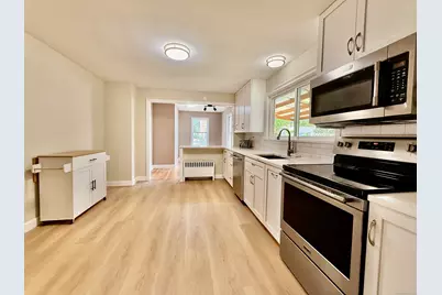 14 Hedge Drive, Norwalk, CT 06851 - Photo 9