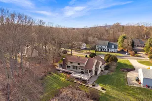 35 Stonehenge Pl, Cheshire, CT 06410 - Photo 1