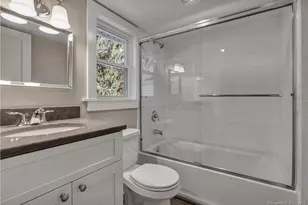 368 Boston St, Guilford, CT 06437 - Photo 9