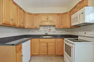 139 James St, Fairfield, CT 06824 - Photo 15