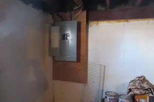 64 8th St, Newington, CT 06111 - Photo 13