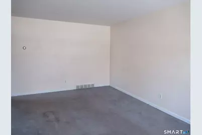 64 8th Street, Newington, CT 06111 - Photo 5