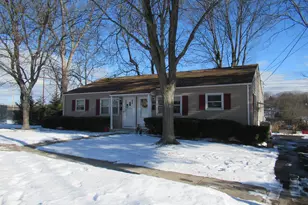 64 8th St, Newington, CT 06111 - Photo 3