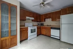 45 Heather Ridge, Shelton, CT 06484 - Photo 5