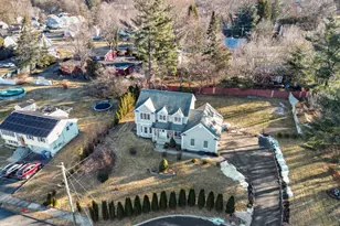 83 Robin St, Bristol, CT 06010 - Photo 31