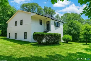 8 Fulton Dr, New Fairfield, CT 06812 - Photo 1