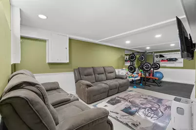 27 Strathmore Road, West Haven, CT 06516 - Photo 19