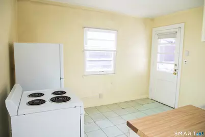 678 Farmington Avenue, New Britain, CT 06053 - Photo 9