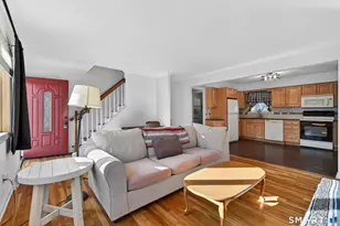 40 Sunrise Cir, Wallingford, CT 06492 - Photo 3