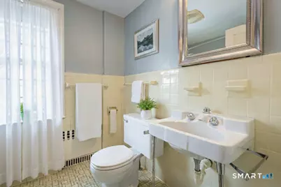 246 Steele Road, West Hartford, CT 06117 - Photo 17