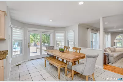 8 Woodridge Lane, New Fairfield, CT 06812 - Photo 7