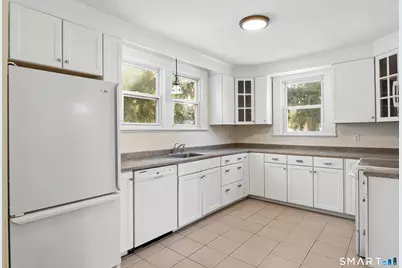 815 East Main Street, Branford, CT 06405 - Photo 17