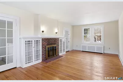 815 East Main Street, Branford, CT 06405 - Photo 5