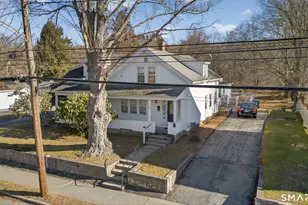 18 Broad St, Killingly, CT 06239 - Photo 1