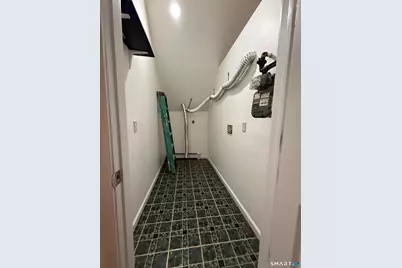 1840 Barnum Avenue #3, Bridgeport, CT 06610 - Photo 5