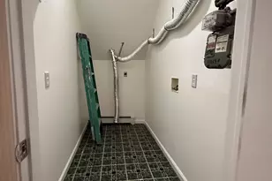 1840 Barnum Ave, Bridgeport, CT 06610 - Photo 5