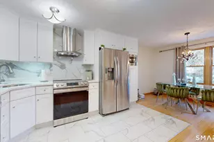 23 Smith St, New Britain, CT 06053 - Photo 9