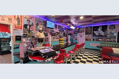 472 Huntington Turnpike, Bridgeport, CT 06610 - Photo 9