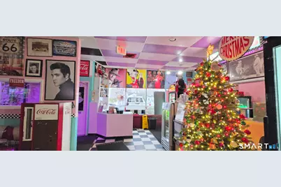 472 Huntington Turnpike, Bridgeport, CT 06610 - Photo 11