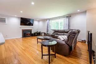 16 Hilltop Rd, Windsor, CT 06095 - Photo 3