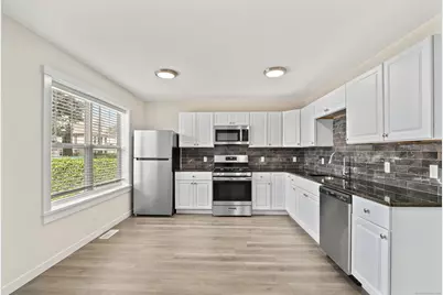 34 Wilson Street, Bridgeport, CT 06605 - Photo 5