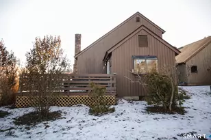 2 Meadow Ct, Simsbury, CT 06070 - Photo 3