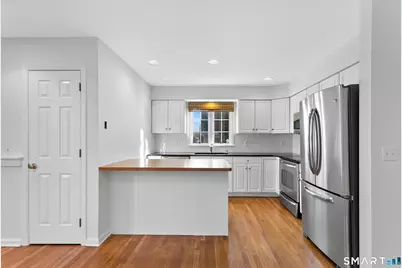 30 Osborne Place, Fairfield, CT 06890 - Photo 11