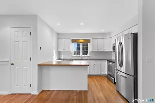 30 Osborne Pl, Fairfield, CT 06890 - Photo 11