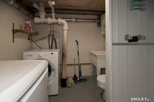 819 Matianuck Ave, Windsor, CT 06095 - Photo 15