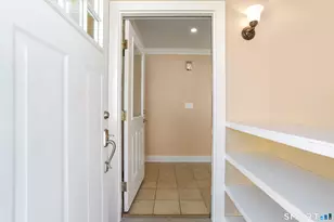 75 Middlebrooks Ave, Trumbull, CT 06611 - Photo 3