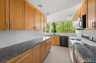 17 Richmond Hill Rd, Weston, CT 06883 - Photo 11