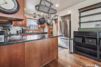 154 Leffingwell Avenue, Waterbury, CT 06710 - Photo 11