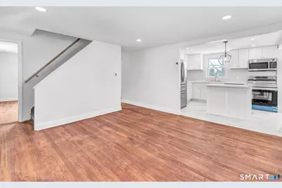 8 River Road, East Haven, CT 06512 - Photo 5