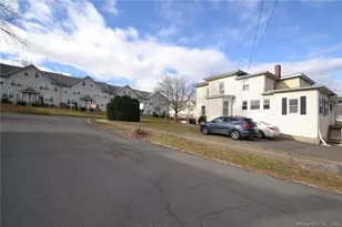 39 Division St, Danbury, CT 06810 - Photo 17