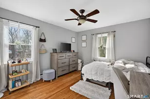 563 Lakeside Dr, Bridgeport, CT 06606 - Photo 15