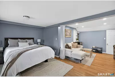 563 Lakeside Drive, Bridgeport, CT 06606 - Photo 23