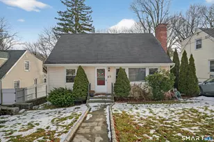 563 Lakeside Dr, Bridgeport, CT 06606 - Photo 1