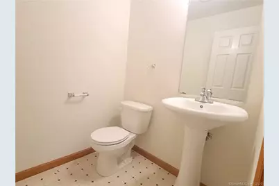 21 Bellevue Avenue #B, Vernon, CT 06066 - Photo 7