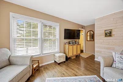 186 Foxbridge Village Road #186, Branford, CT 06405 - Photo 5