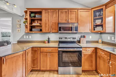 234 Pond Point Avenue, Milford, CT 06460 - Photo 7