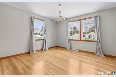 26 Knob Hill Drive, Hamden, CT 06518 - Photo 9