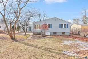 6 Ellis Rd, Enfield, CT 06082 - Photo 3