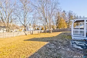 15 Sun St, Enfield, CT 06082 - Photo 11