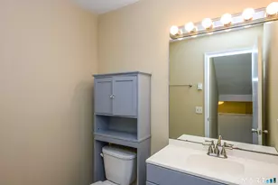 925 Oronoke Rd, Waterbury, CT 06708 - Photo 15