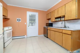 63 Alpine St, Stamford, CT 06905 - Photo 9