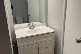 32 Burgundy Hill Ln, Middletown, CT 06457 - Photo 5